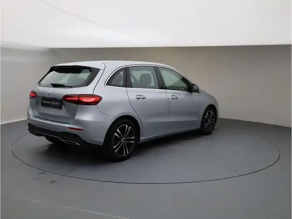 MERCEDES-BENZ B 220 4M (6/23)