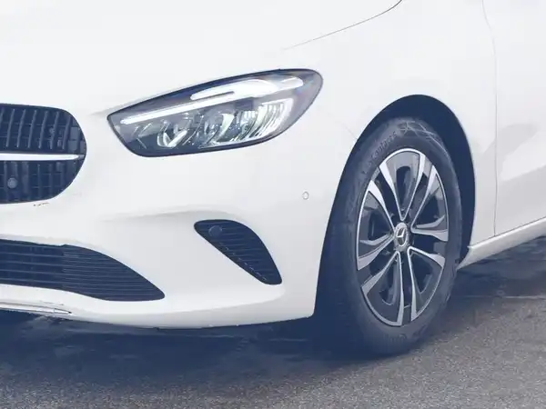 MERCEDES-BENZ B 200 (3/9)