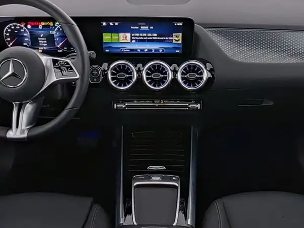 MERCEDES-BENZ B 200 (6/10)