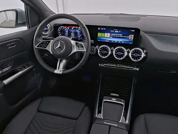 MERCEDES-BENZ B 200 (7/10)