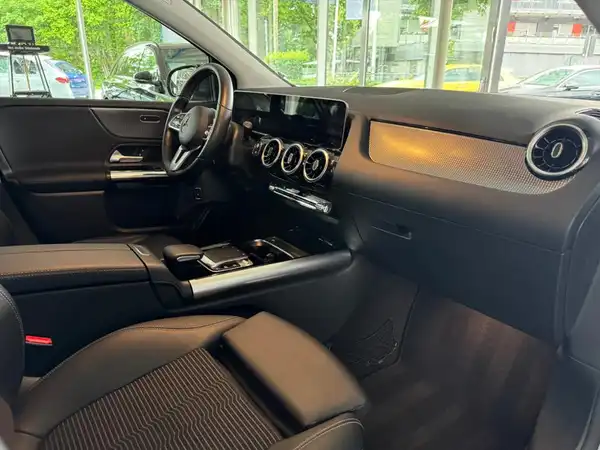 MERCEDES-BENZ B 200 Progressive (14/18)