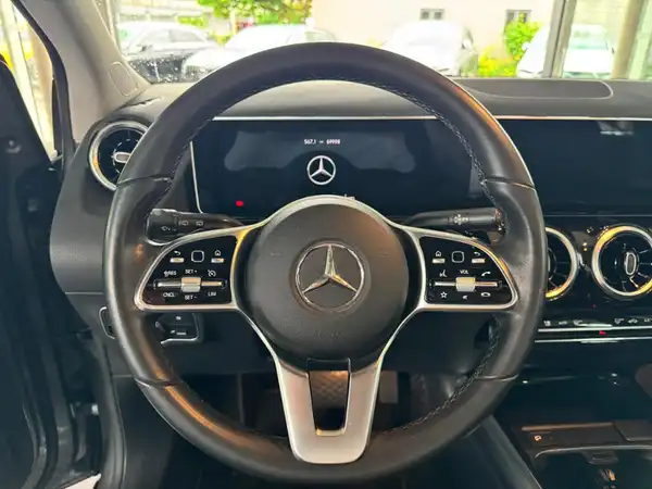 MERCEDES-BENZ B 200 Progressive (15/18)