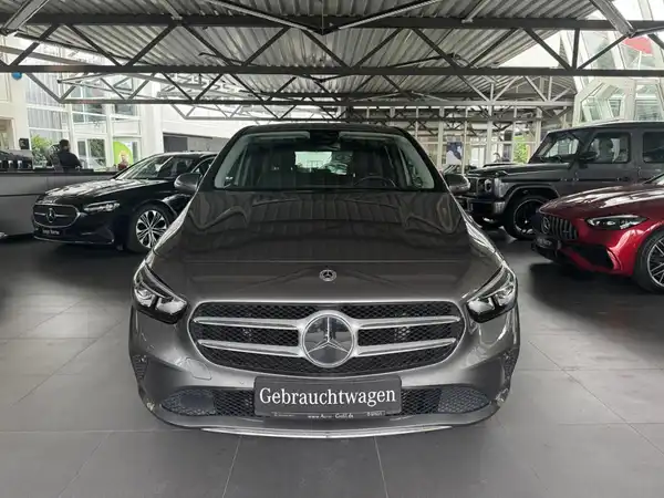 MERCEDES-BENZ B 200 Progressive (6/18)