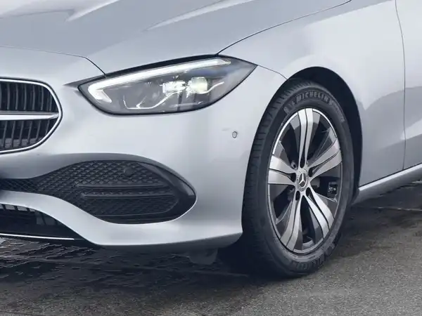 MERCEDES-BENZ C 180 T (4/10)