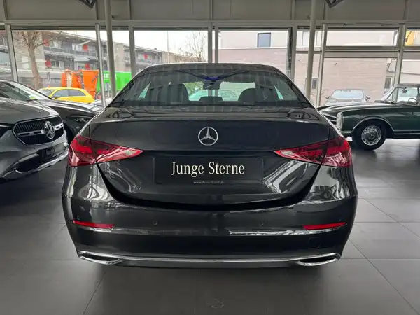 MERCEDES-BENZ C 200 d (4/20)