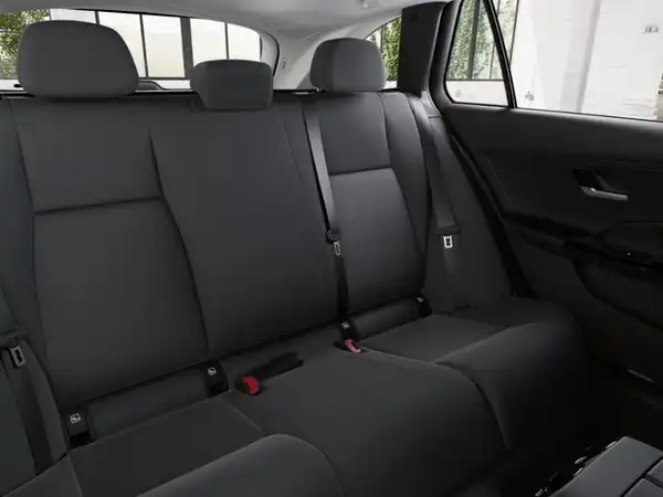 MERCEDES-BENZ C 300 e T (10/10)