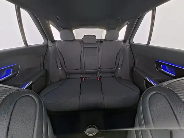 MERCEDES-BENZ C 180 T (9/10)