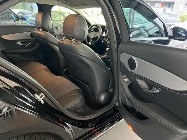 MERCEDES-BENZ C 180 (14/21)