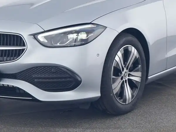 MERCEDES-BENZ C 220 d T (4/10)