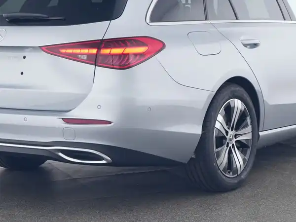 MERCEDES-BENZ C 220 d T (10/10)