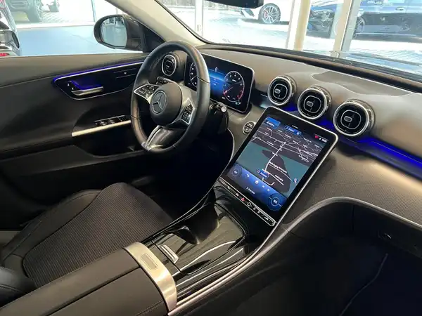 MERCEDES-BENZ C 180 T (8/21)