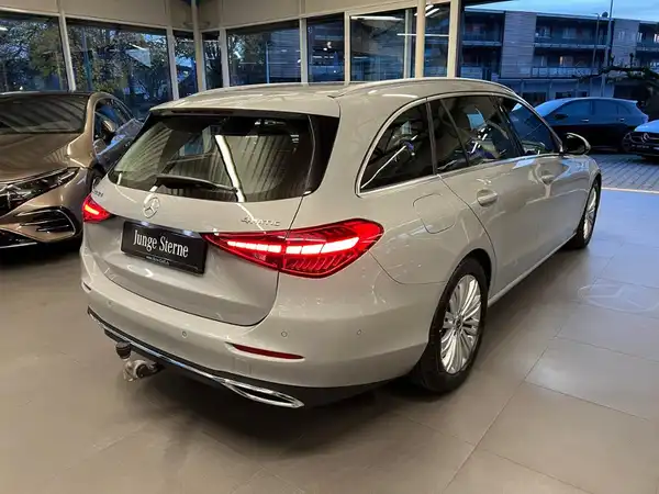 MERCEDES-BENZ C 220 T d 4M (4/24)