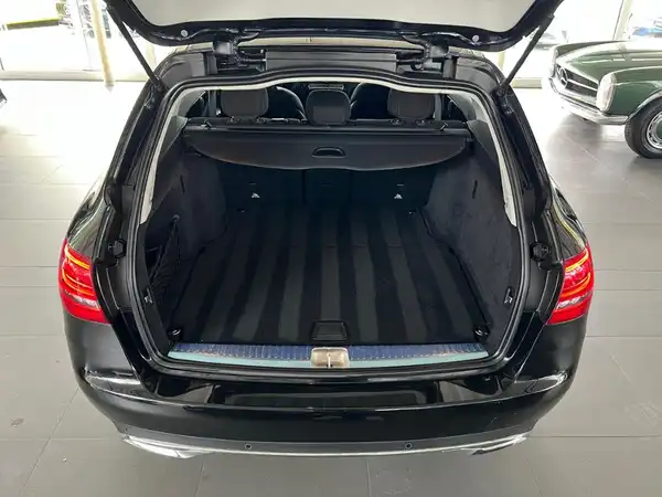 MERCEDES-BENZ C 200 T (12/23)