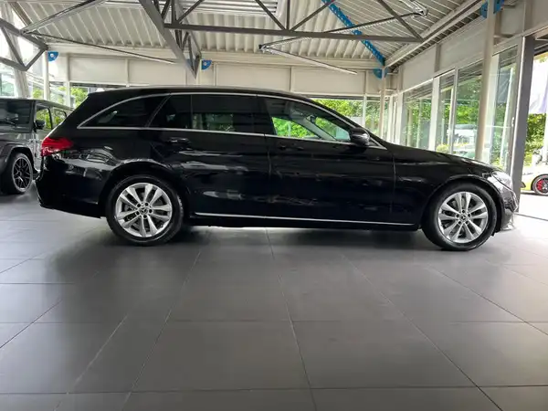 MERCEDES-BENZ C 200 T (4/23)