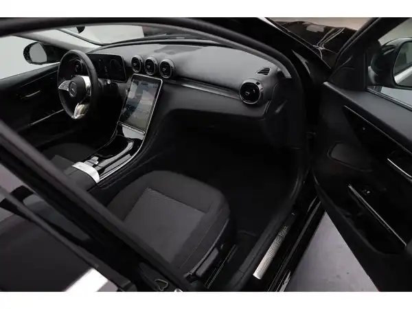 MERCEDES-BENZ C 300 e T (13/26)