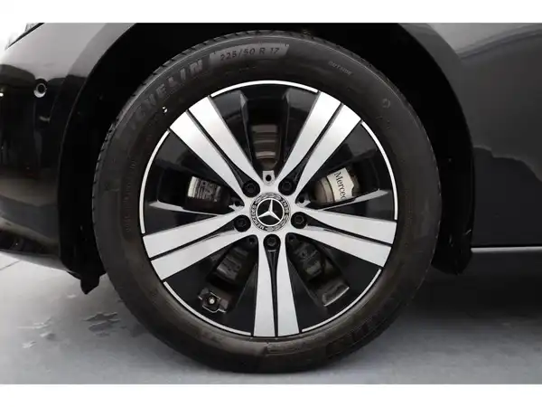 MERCEDES-BENZ C 300 e T (26/26)