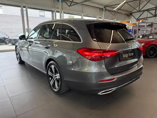 MERCEDES-BENZ C 180 T (2/21)