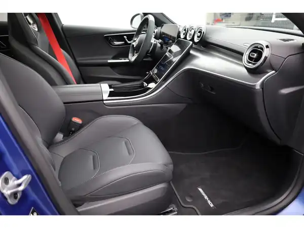 MERCEDES-BENZ C 63 AMG SE Performance (19/26)