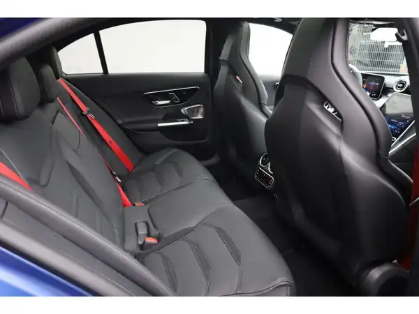 MERCEDES-BENZ C 63 AMG SE Performance (22/26)