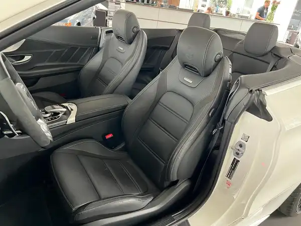 MERCEDES-BENZ C 63 S AMG Cabrio (14/31)