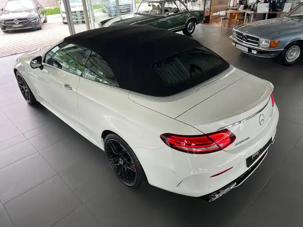 MERCEDES-BENZ C 63 S AMG Cabrio (9/31)