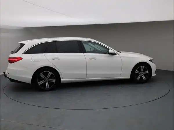 MERCEDES-BENZ C 200 d T (6/25)