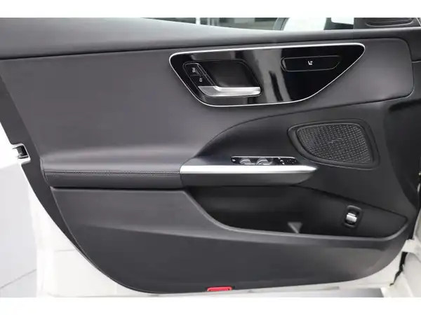 MERCEDES-BENZ C 200 d T (9/25)