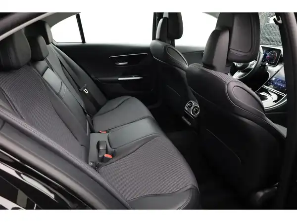 MERCEDES-BENZ C 220 d (23/24)