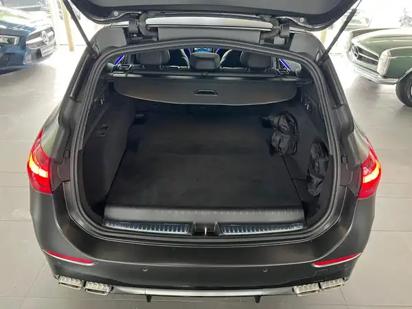 MERCEDES-BENZ C 63 T S E Performance (14/31)