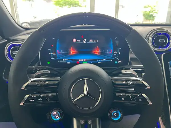 MERCEDES-BENZ C 63 T S E Performance (20/31)