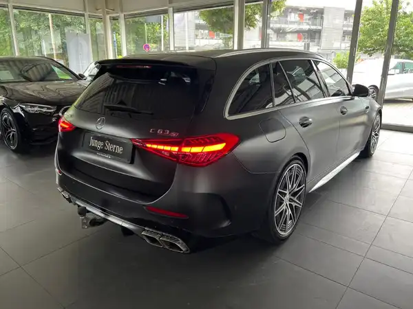 MERCEDES-BENZ C 63 T S E Performance (6/31)