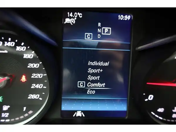 MERCEDES-BENZ C 220 d T (20/24)