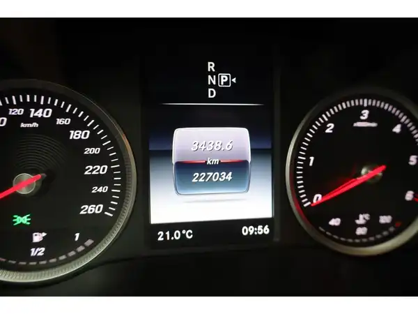 MERCEDES-BENZ C 220 BlueTEC (10/17)