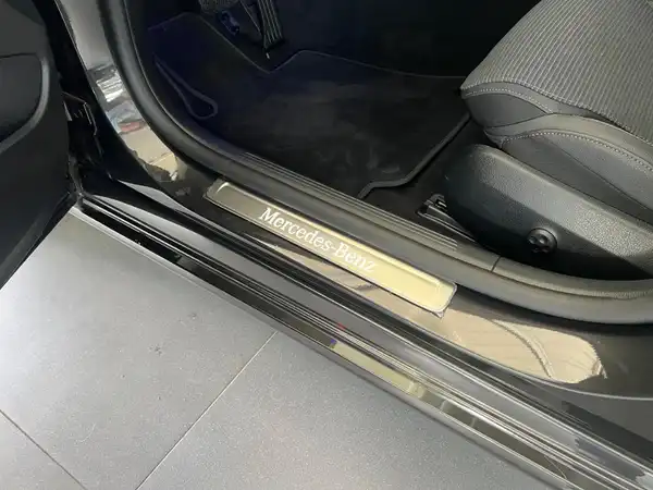 MERCEDES-BENZ C 220 T d 4M (27/27)