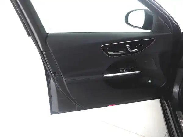 MERCEDES-BENZ C 220 T d 4M (8/11)