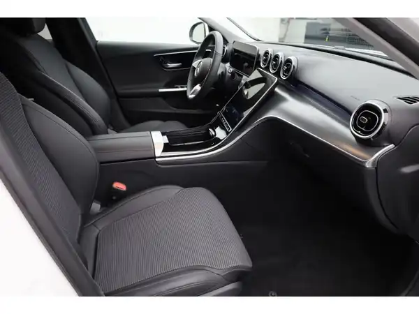 MERCEDES-BENZ C 200 d T (18/26)