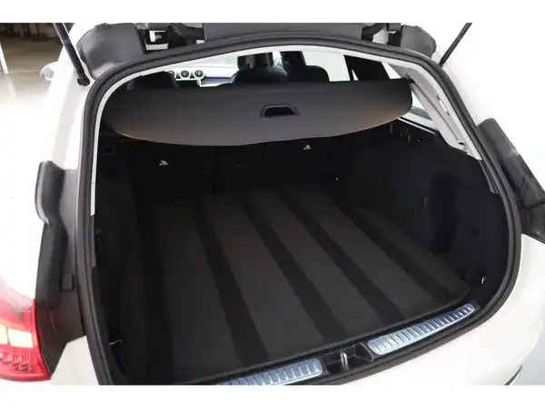 MERCEDES-BENZ C 200 d T (25/26)