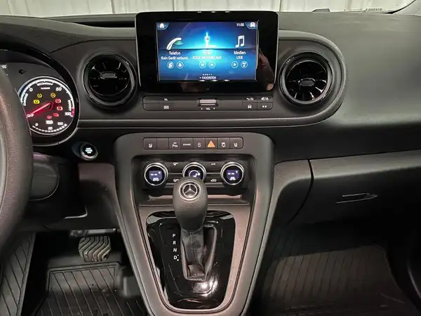 MERCEDES-BENZ eCitan Tourer PRO Standard (13/24)
