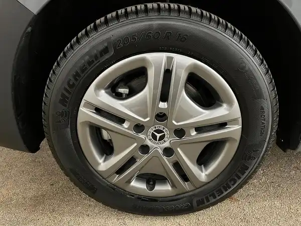 MERCEDES-BENZ eCitan Tourer PRO Standard (24/24)