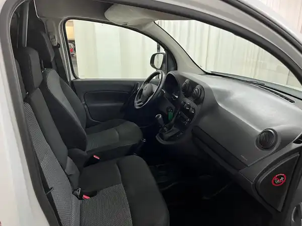 MERCEDES-BENZ Citan 111 Kasten (11/17)