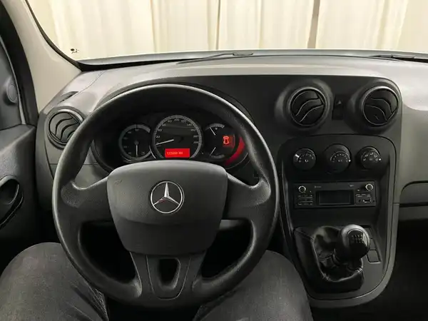 MERCEDES-BENZ Citan 111 Kasten (8/17)