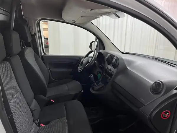 MERCEDES-BENZ Citan 111 Kasten (10/17)
