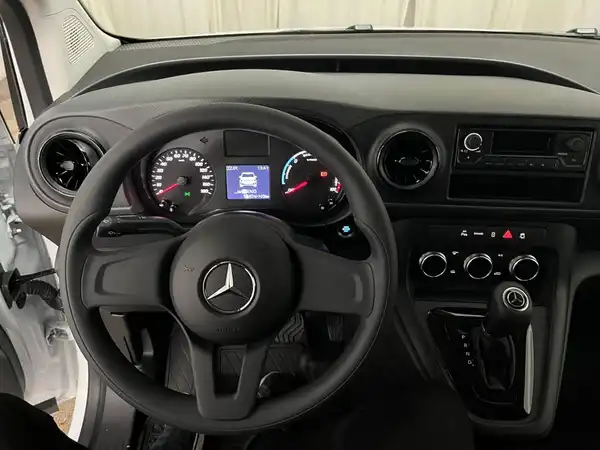 MERCEDES-BENZ eCitan (10/20)