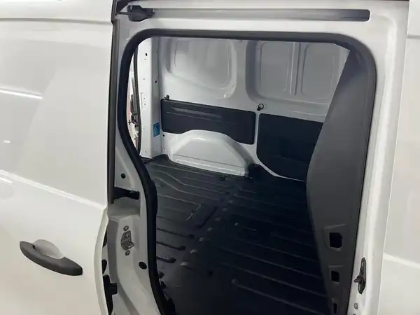 MERCEDES-BENZ eCitan (16/19)