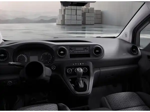 MERCEDES-BENZ eCitan (7/11)