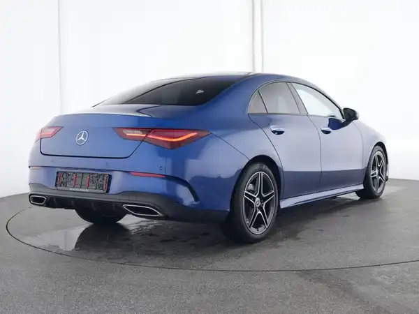MERCEDES-BENZ CLA 200 d (3/10)