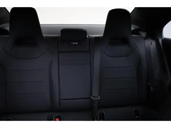 MERCEDES-BENZ CLA 180 (18/22)