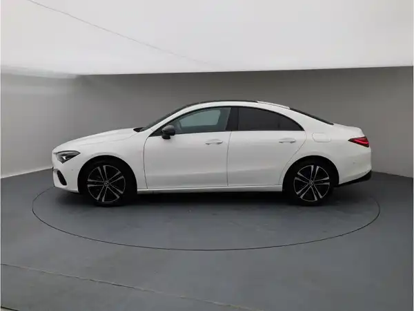 MERCEDES-BENZ CLA 180 (3/22)
