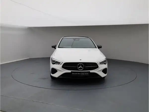 MERCEDES-BENZ CLA 180 (9/22)