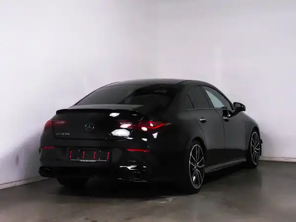 MERCEDES-BENZ CLA 35 4M AMG (3/11)